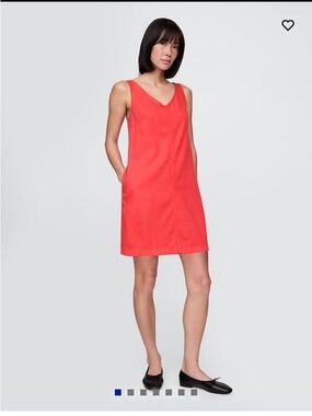 GAP Sleeveless V-Neck Dress in Coral/Red